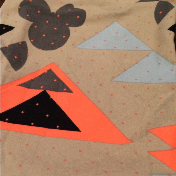 LuLaRoe Disney Mickey Mouse OS leggings Aztec BNWT - Picture 3 of 7